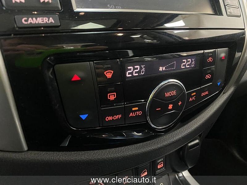 Nissan Navara 2.3 dCi 190 CV 7AT 4WD Double Cab N-Connecta N1