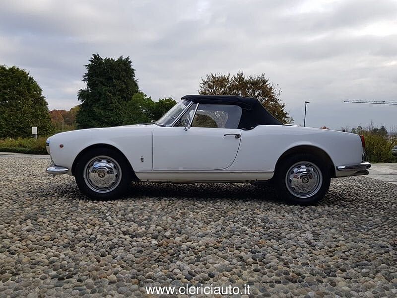 Alfa Romeo Giulia Spider 1600 - Targa FI 23